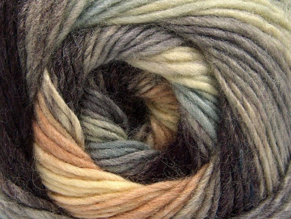 Acacia Yarns Bella Yarn 007